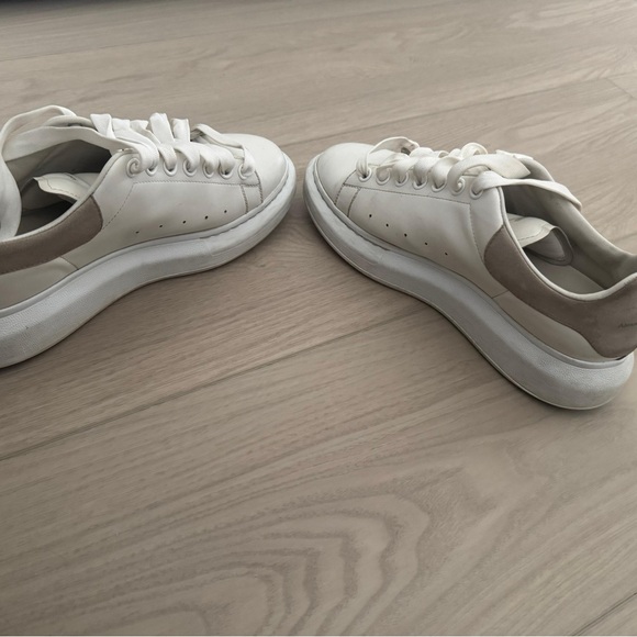 Alexander mcqueen authentic White and Gray Sneakers - Picture 3 of 4
